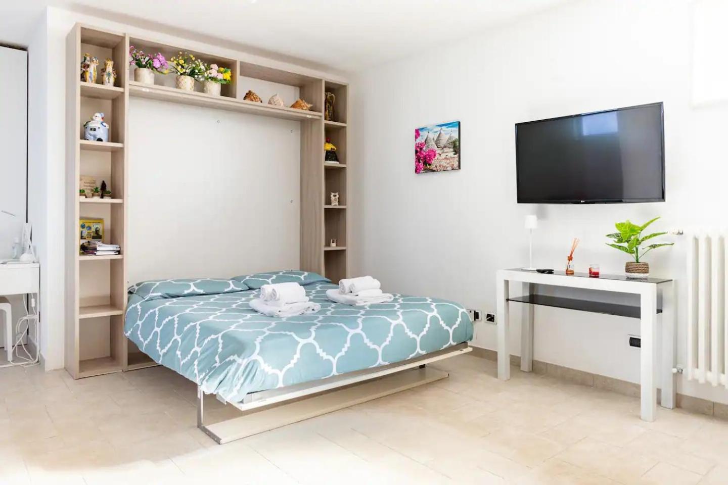 Seagull Apartments - Front And Sea View & Airport 바리 외부 사진